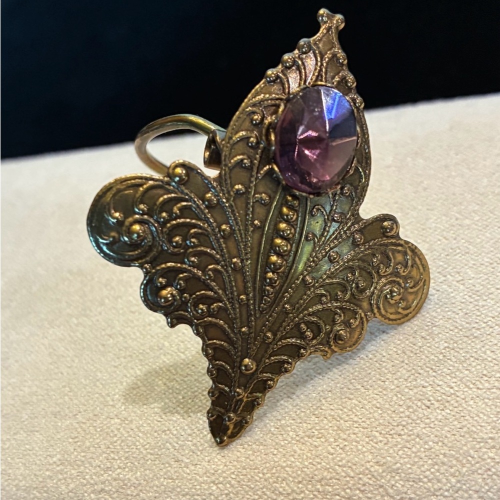 Jeri-Lou Gold Tone Scarf Clip Purple Rhinestone Art Nouveau